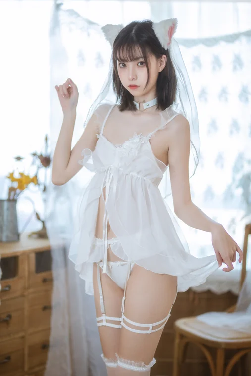 [Coser] Chinese 许岚LAN - 猫娘白裙 preview 23