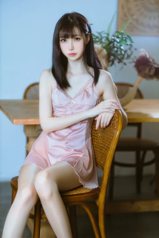 [Coser] Chinese 许岚LAN - 半透粉纱 preview 1