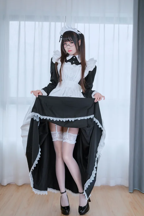 [Coser] Chinese miko酱 - 女仆 preview 1