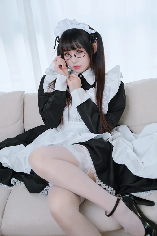 [Coser] Chinese miko酱 - 女仆 preview 7