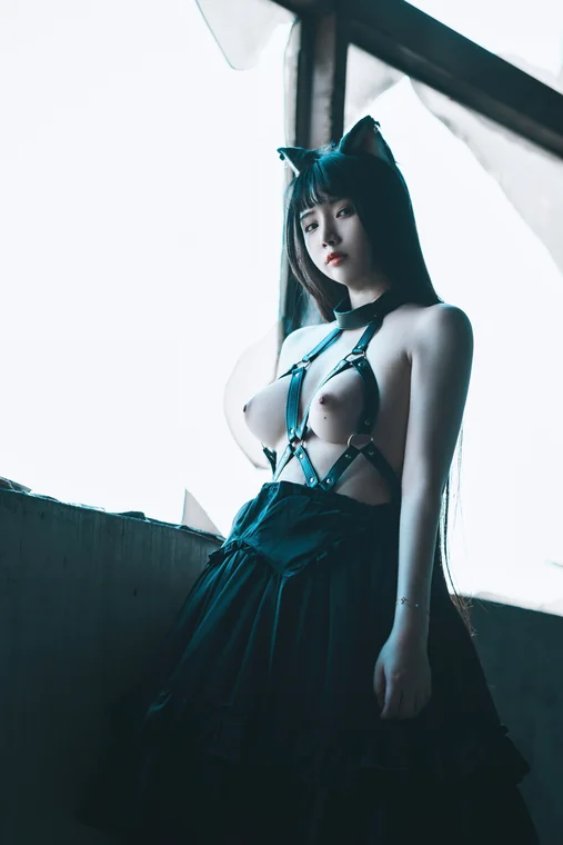 [Coser] Chinese 落落Raku - 黑猫 preview 4