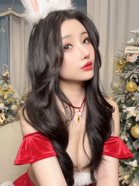 [Coser] Chinese rioko凉凉子 - 圣诞兔女郎 video 2