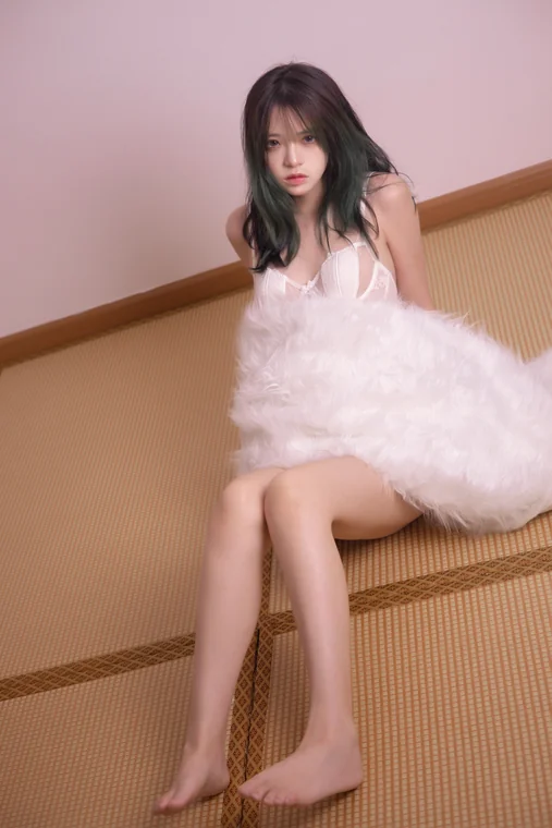 [Coser] Chinese 疯猫ss - 毛绒毯 preview 4
