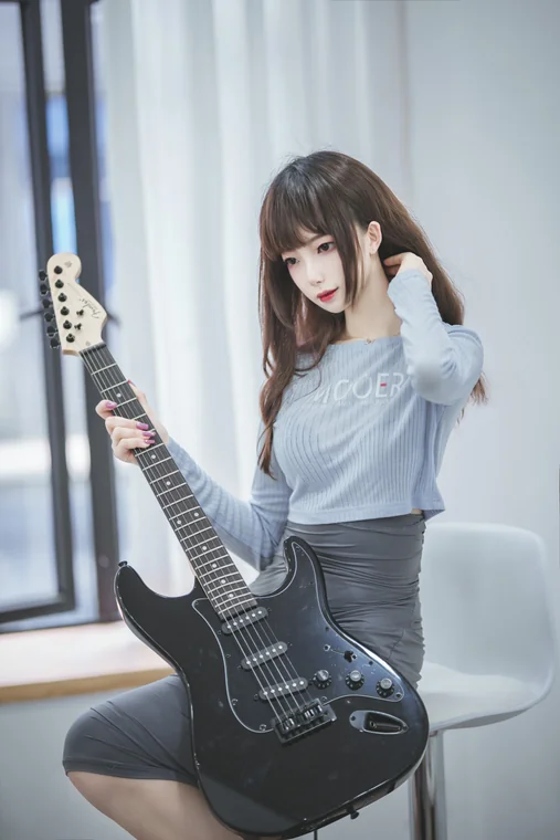 [Coser] Chinese 封疆疆v - 吉他妹妹 preview 4