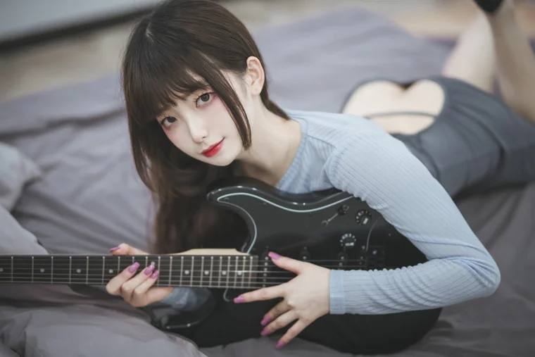 [Coser] Chinese 封疆疆v - 吉他妹妹 preview 11