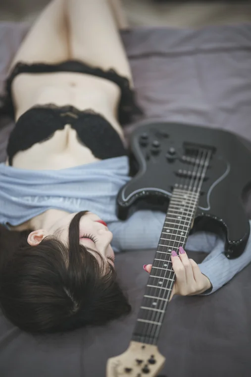 [Coser] Chinese 封疆疆v - 吉他妹妹 preview 22