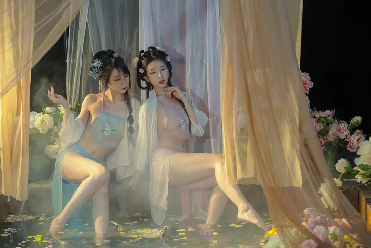 [Coser] Chinese 云溪溪 x 奶桃 - 水池 preview 1