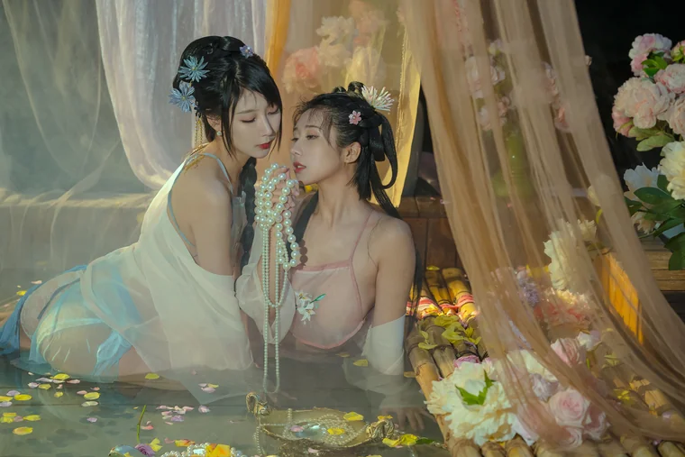 [Coser] Chinese 云溪溪 x 奶桃 - 水池 preview 13
