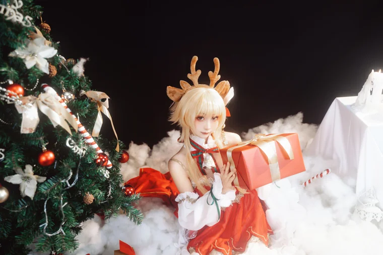 [Coser] Chinese 爆机少女喵小吉 x 金鱼kinngyo - 圣诞特辑 preview 2