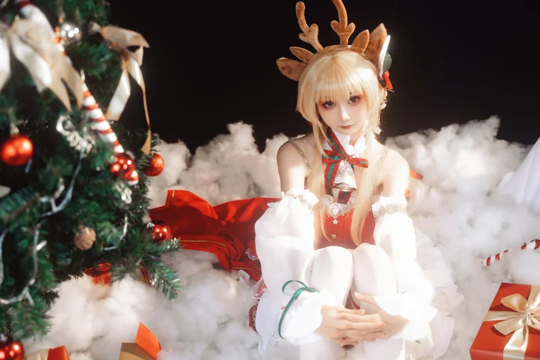 [Coser] Chinese 爆机少女喵小吉 x 金鱼kinngyo - 圣诞特辑 preview 4