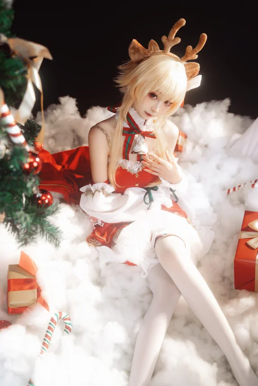 [Coser] Chinese 爆机少女喵小吉 x 金鱼kinngyo - 圣诞特辑 preview 6