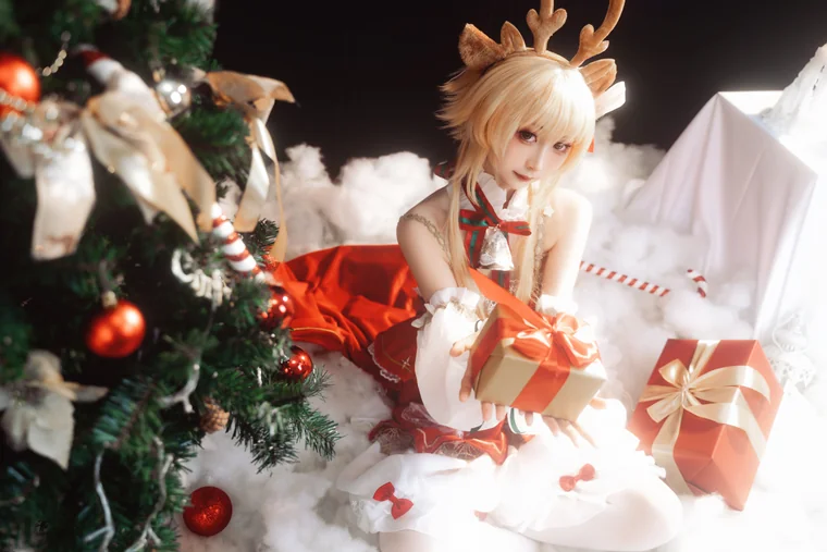 [Coser] Chinese 爆机少女喵小吉 x 金鱼kinngyo - 圣诞特辑 preview 7
