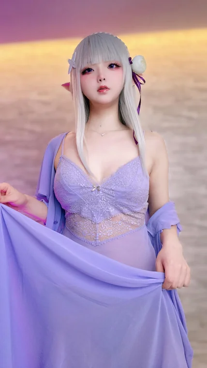 [Coser] chuchu - #012 リゼ エミ◯ア 夜はこれからよ preview 2