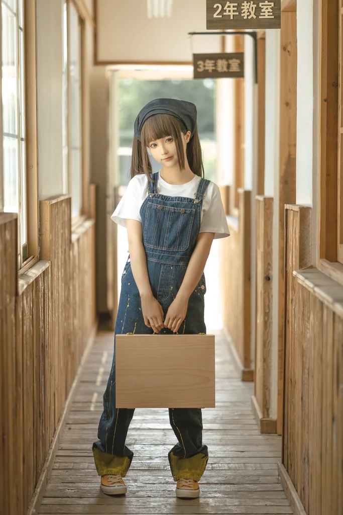 [Coser] 蠢沫沫 (chunmomo) - 小画家 (Small Painter) preview 20