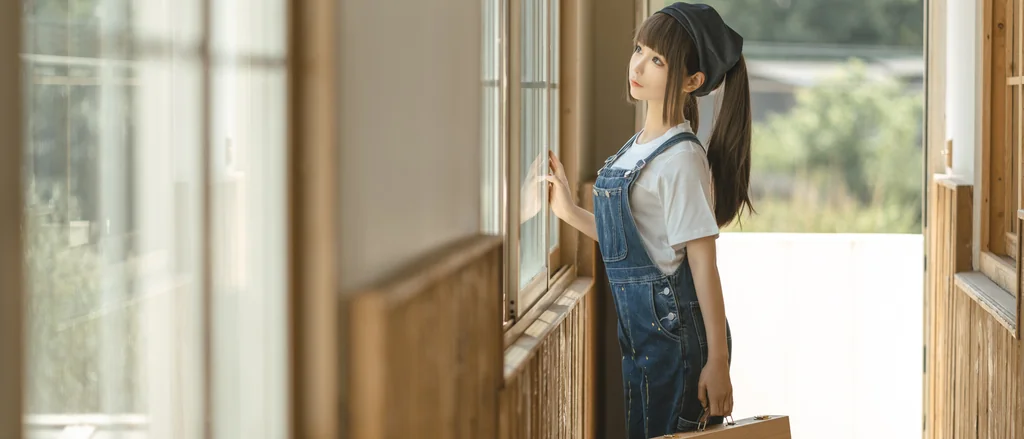 [Coser] 蠢沫沫 (chunmomo) - 小画家 (Small Painter) preview 22