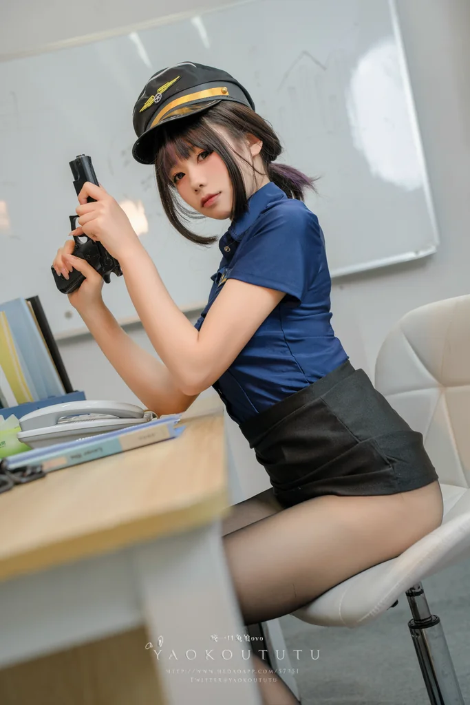 [Coser] 黏黏团子兔 - 『乌龙女警』&Good-night Kiss preview 5