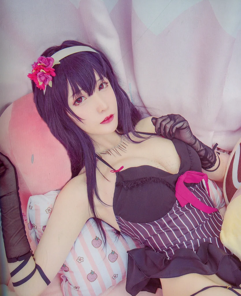 [Coser] 在下萝莉控ii 魔王学姐 preview 45