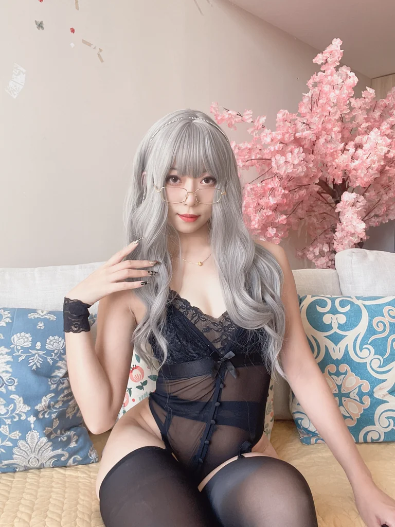 [Coser] Money冷冷 - 吊带高叉 preview 1