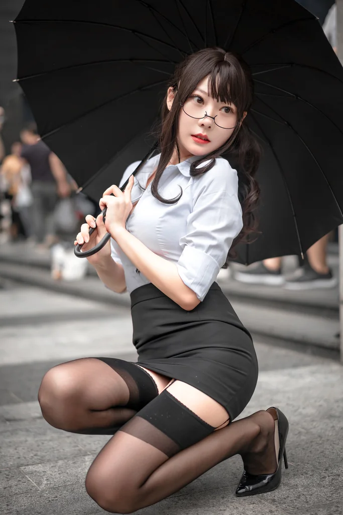 [Coser] 香草喵露露 No.038 丝袜西装 preview 1