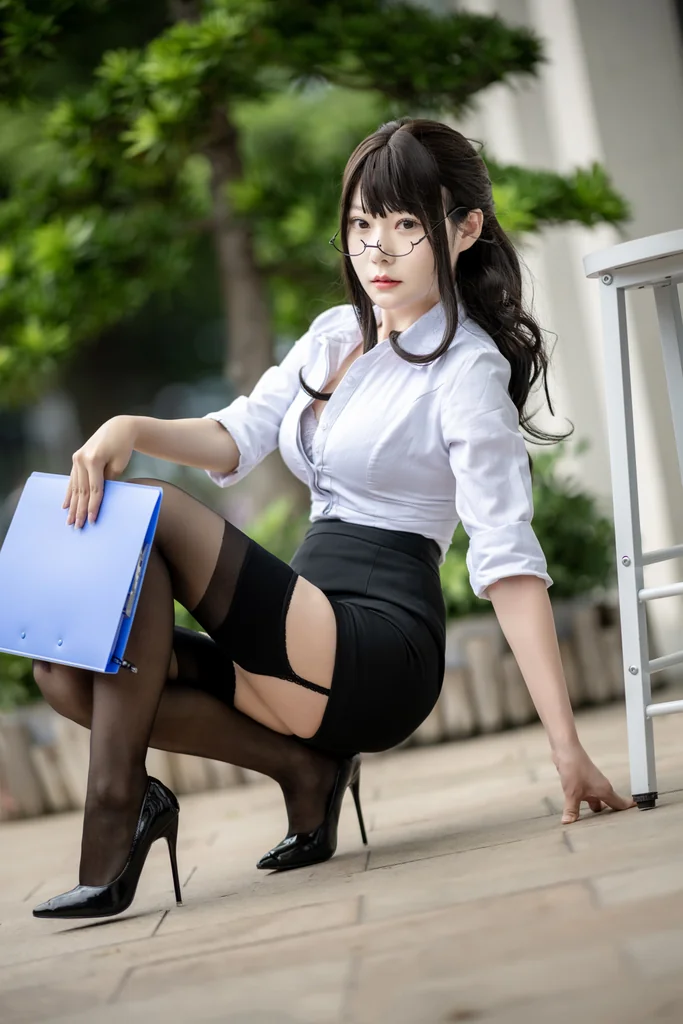 [Coser] 香草喵露露 No.038 丝袜西装 preview 20