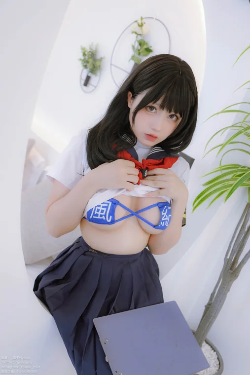 [Coser] Nyako喵子 - 风纪委员 preview 16