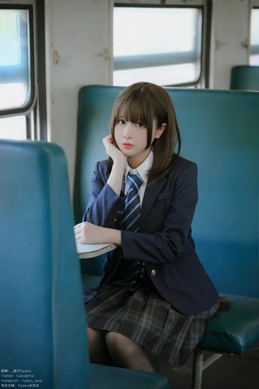 [Coser] Nyako喵子 - 火车JK制服 preview 8