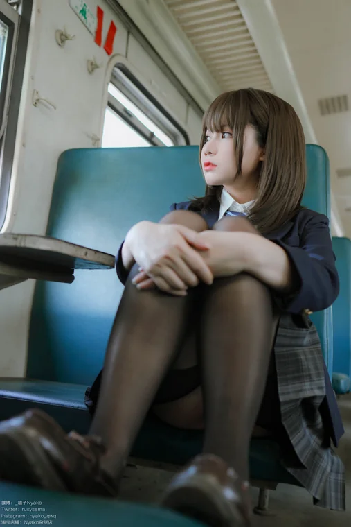 [Coser] Nyako喵子 - 火车JK制服 preview 11