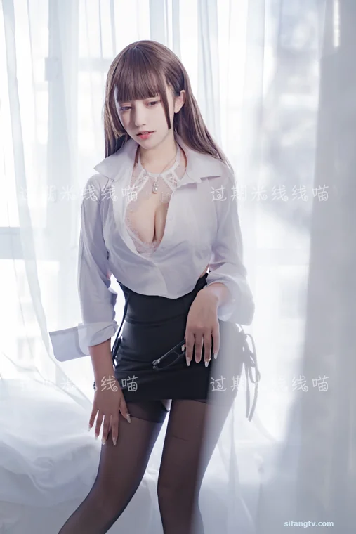 [Coser] 过期米线线喵 OL情欲 preview 13