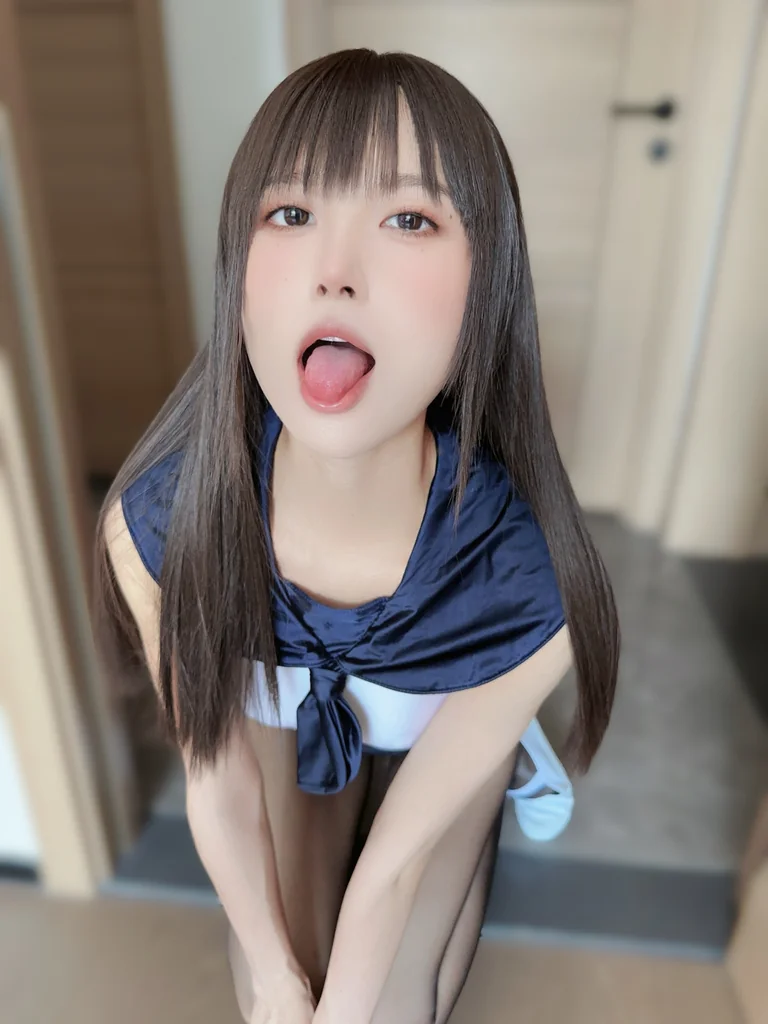 [Coser] 布丁大法 (Pudding Dafa) - 无内黑丝蜜臀美腿 preview 2