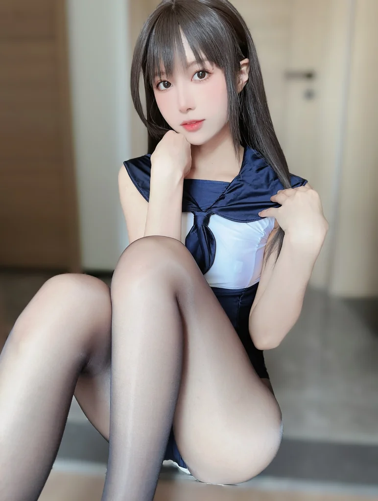 [Coser] 布丁大法 (Pudding Dafa) - 无内黑丝蜜臀美腿 preview 3