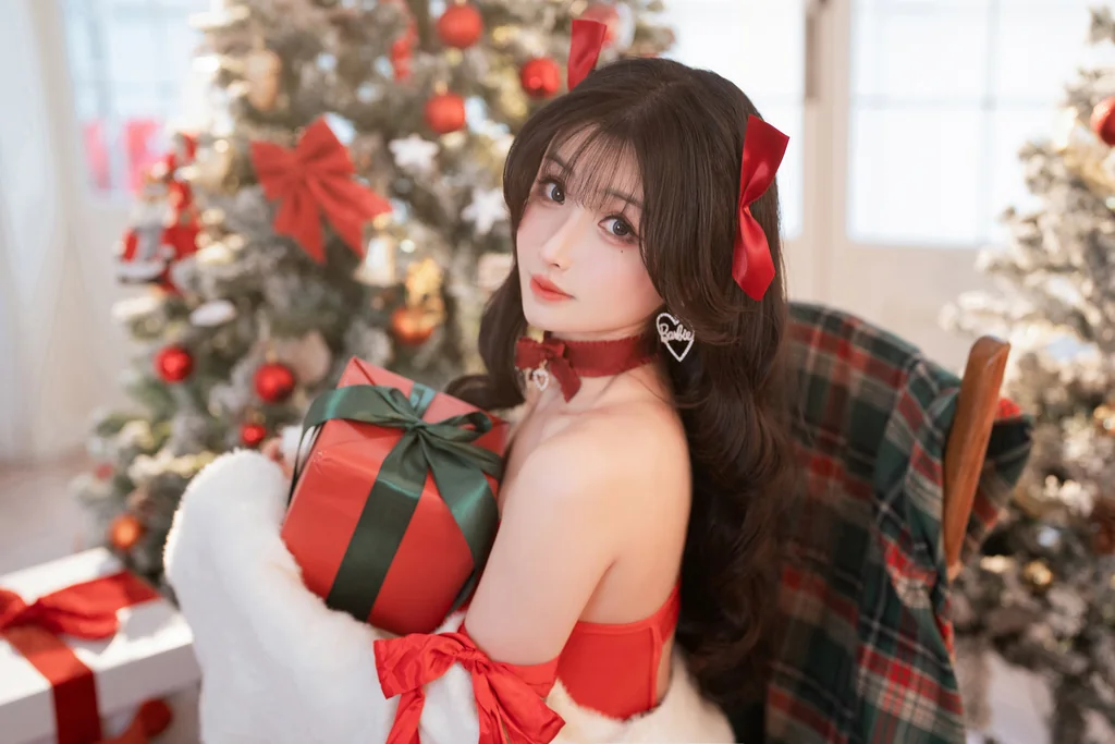 [Coser] rioko凉凉子 - 圣诞礼物 preview 21