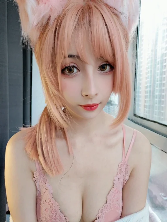 [Coser] rioko凉凉子 Vol.050 家中的人妻狐 video 22