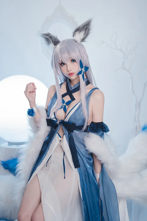 [Coser] rioko凉凉子 Vol.052 信浓礼服 preview 1