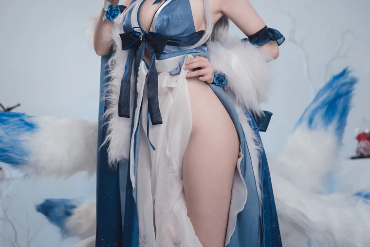 [Coser] rioko凉凉子 Vol.052 信浓礼服 preview 3