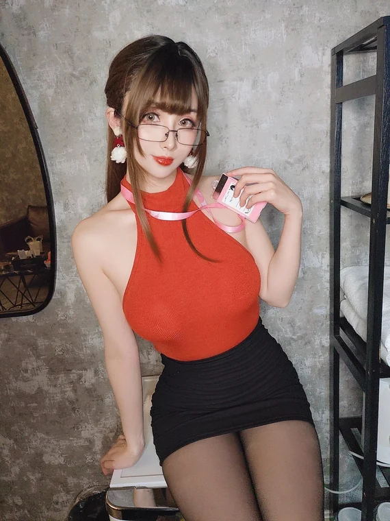 [Coser] rioko凉凉子 Vol.056 社畜的快乐圣诞节 preview 1