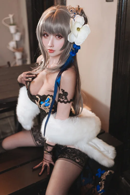 [Coser] rioko凉凉子 Vol.066 瑰丽的执勤人 preview 3