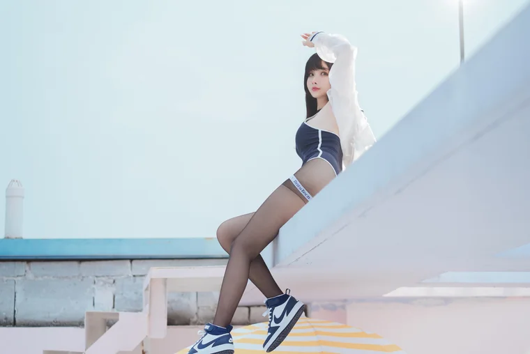 [Coser] rioko凉凉子 Vol.072 天台竞泳 preview 2