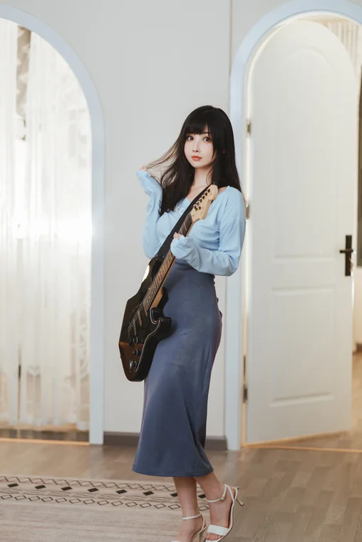 [Coser] rioko凉凉子 Vol.074 吉他妹妹系带裙 preview 1