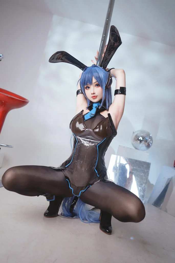 [Coser] rioko凉凉子 Vol.095 花园兔女郎 preview 2