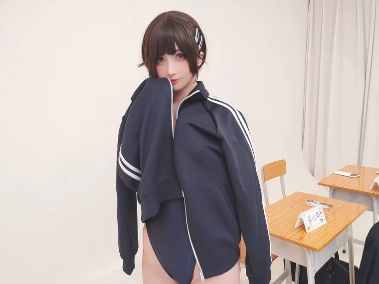[Coser] rioko凉凉子 Vol.097 牛头人三ntr preview 17