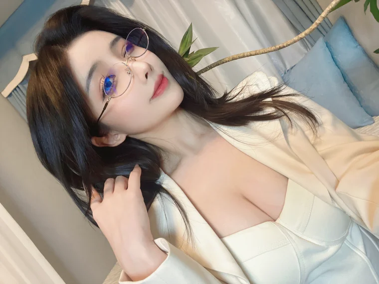 [Coser] rioko凉凉子 Vol.098 和女上司的七夕 preview 5