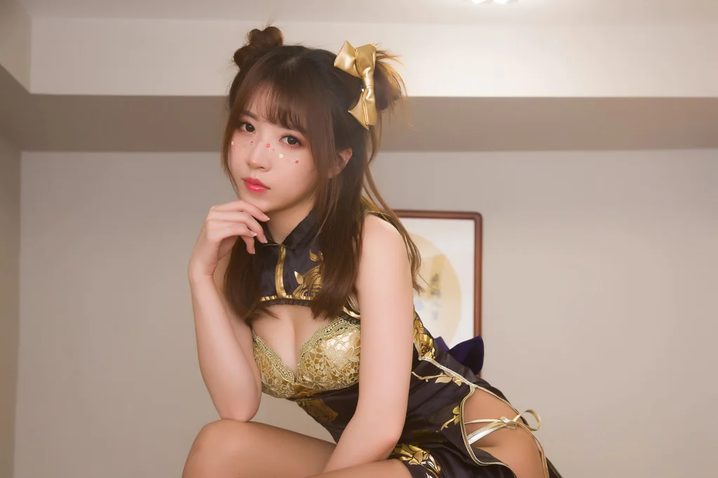 [Coser] 小女巫露娜 Vol.005 金丝旗袍 preview 9
