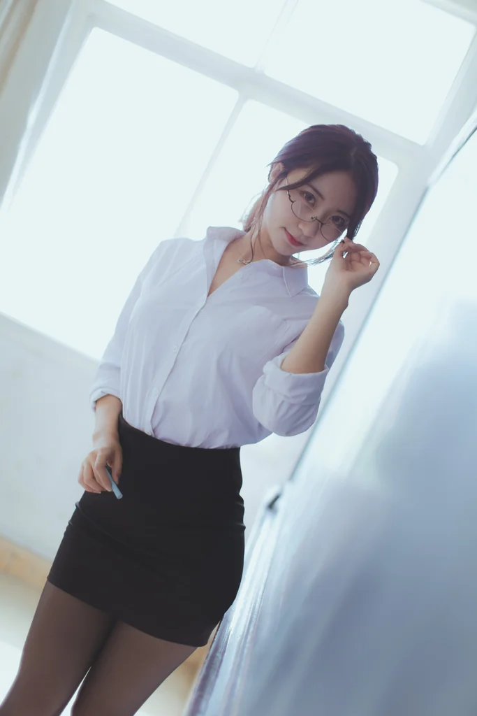 [Coser] 黑川 Vol.015 教师OL服装 preview 8