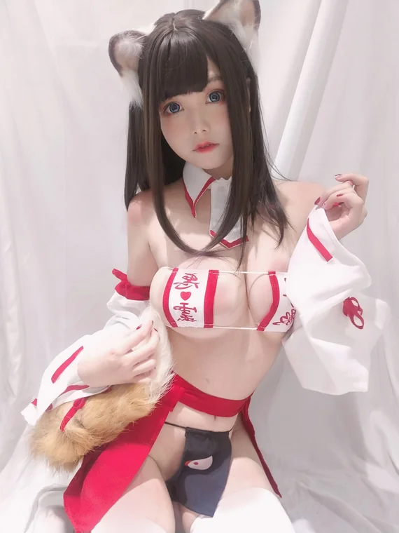 [Coser] 蜜汁猫裘 Vol.033 preview 5