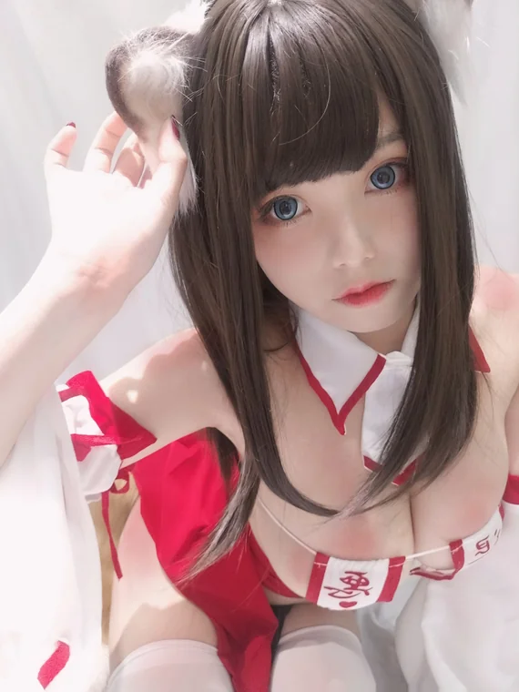 [Coser] 蜜汁猫裘 Vol.033 preview 11