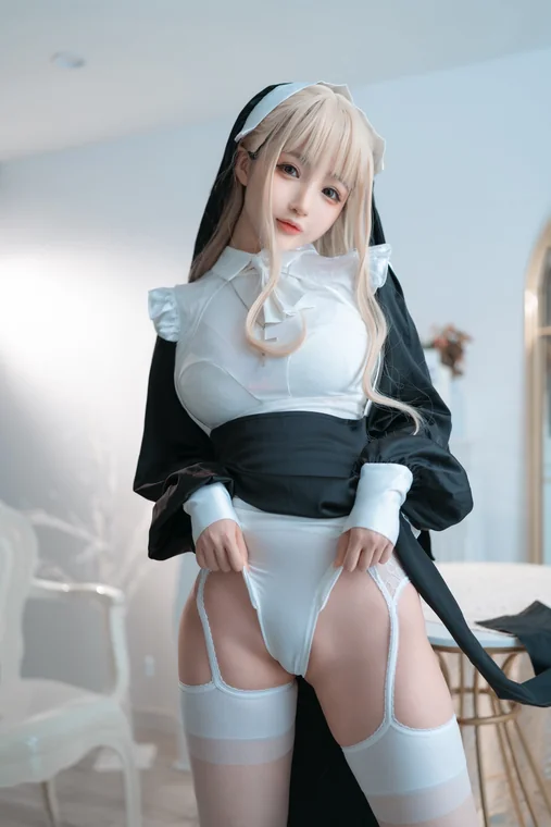 [Coser] 桜井宁宁 Vol.037 修女 preview 2