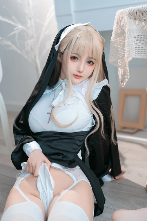 [Coser] 桜井宁宁 Vol.037 修女 preview 4