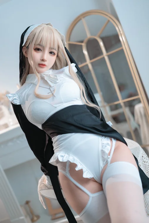 [Coser] 桜井宁宁 Vol.037 修女 preview 8