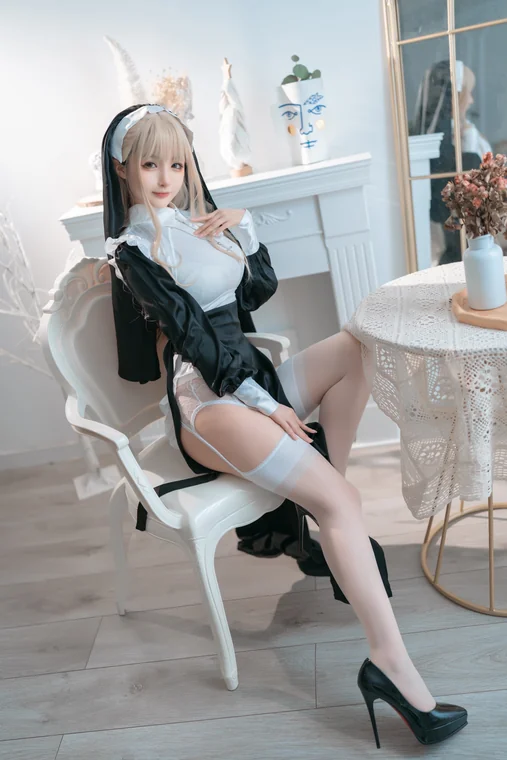 [Coser] 桜井宁宁 Vol.037 修女 preview 24