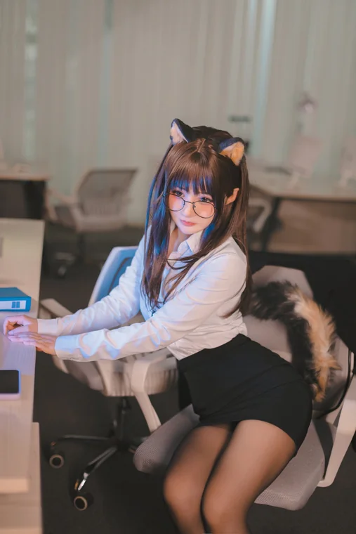 [Coser] 桜井宁宁 Vol.039 柴犬秘书 preview 4
